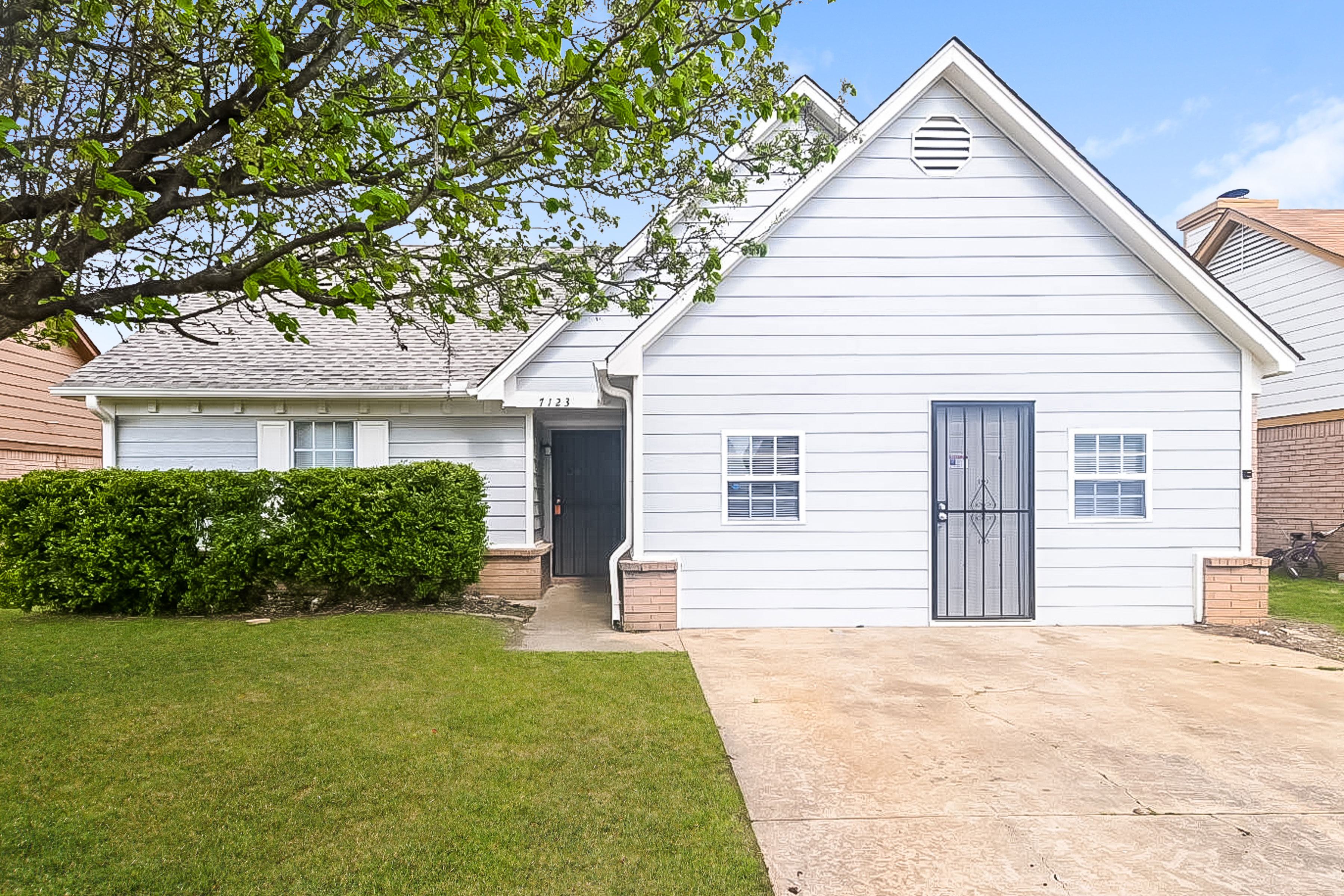 7123 Hampton Dr Horn Lake, MS 38637